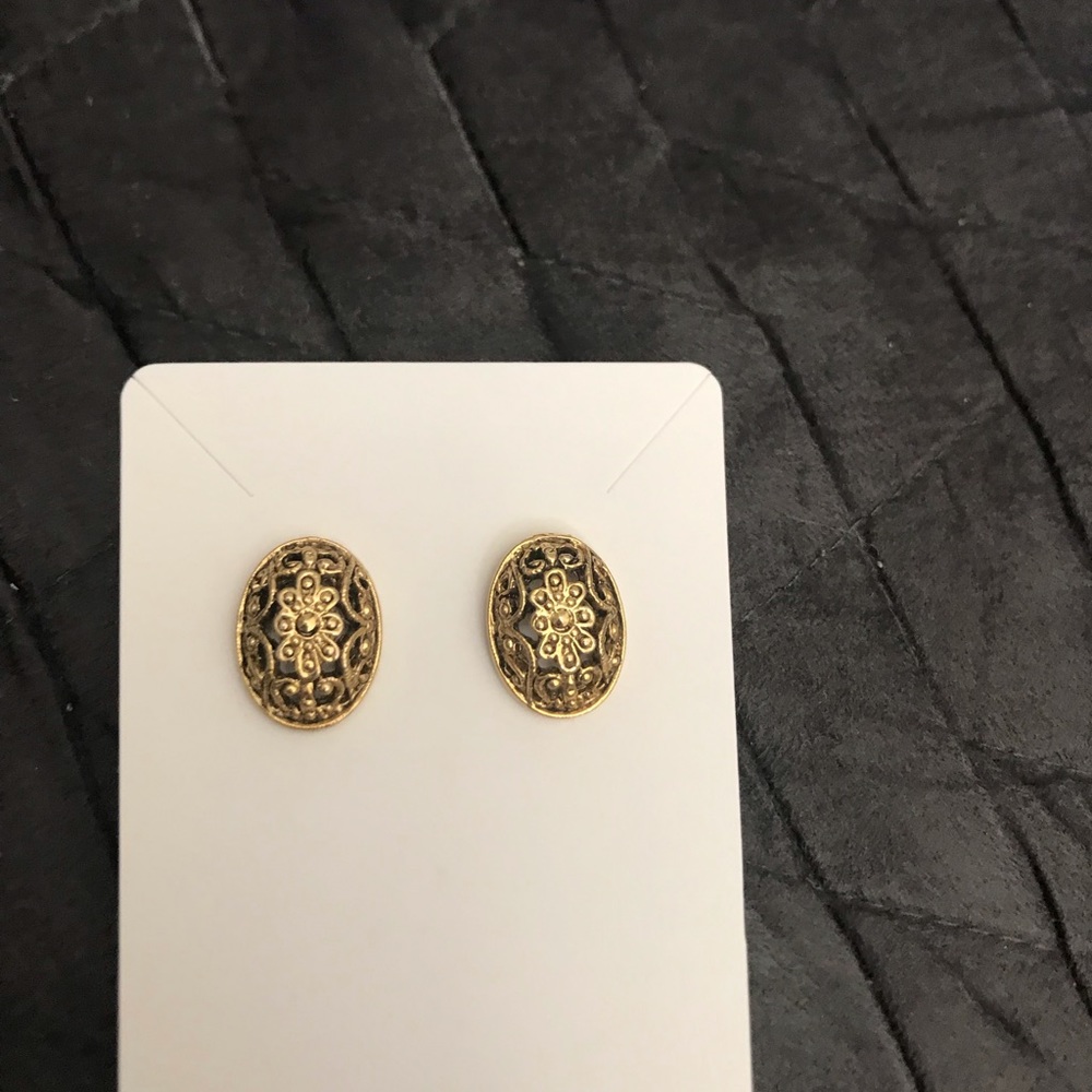 Egg shaped Earrings